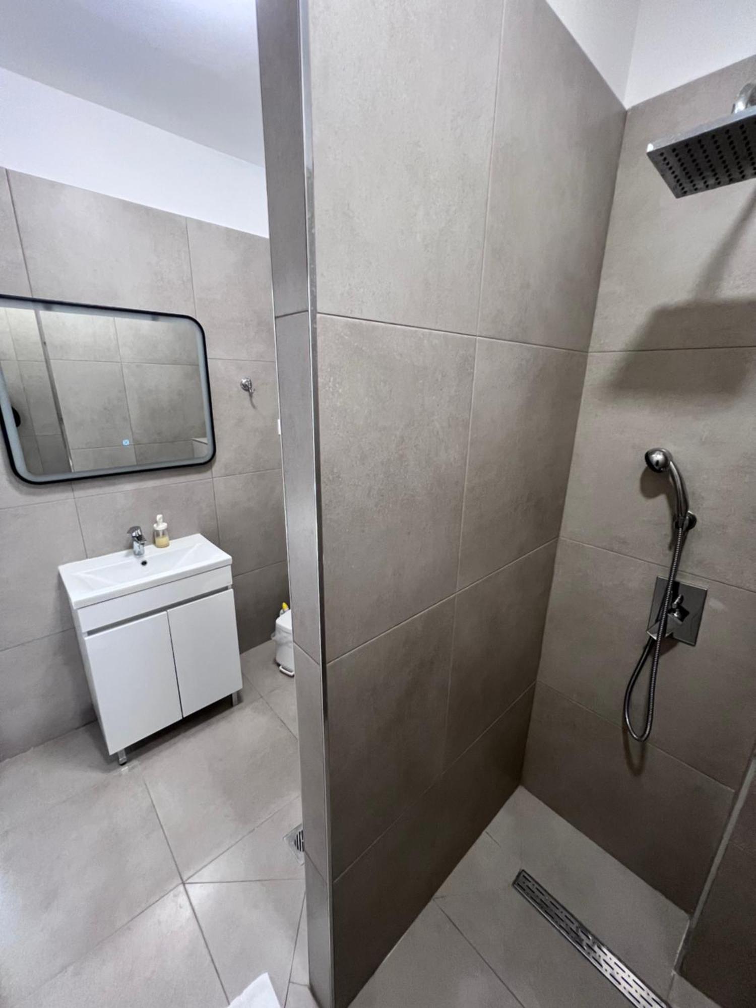 סלוניקי F Apartment מראה חיצוני תמונה